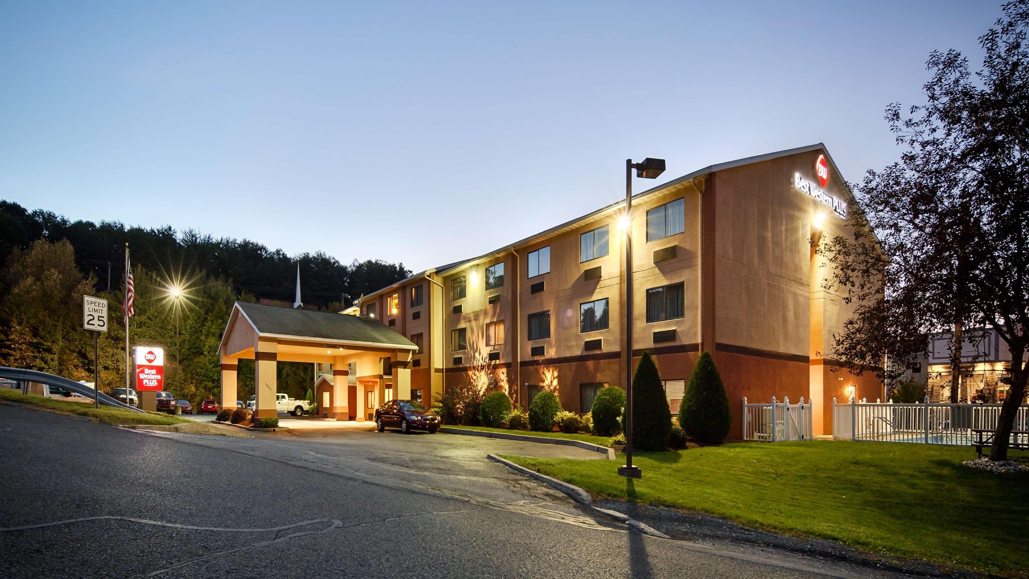 Best Western Plus Executive Inn St. Marys Exteriör bild